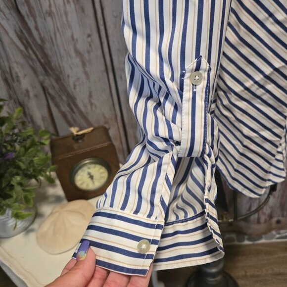 Stripped Button-up Blouse - Picture 4 of 8